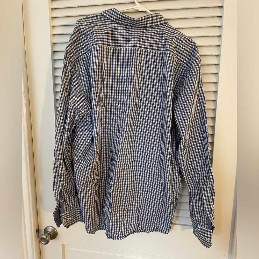 Izod Men's Navy and White Checkered Button Down Shirt - Picture 2 of 3